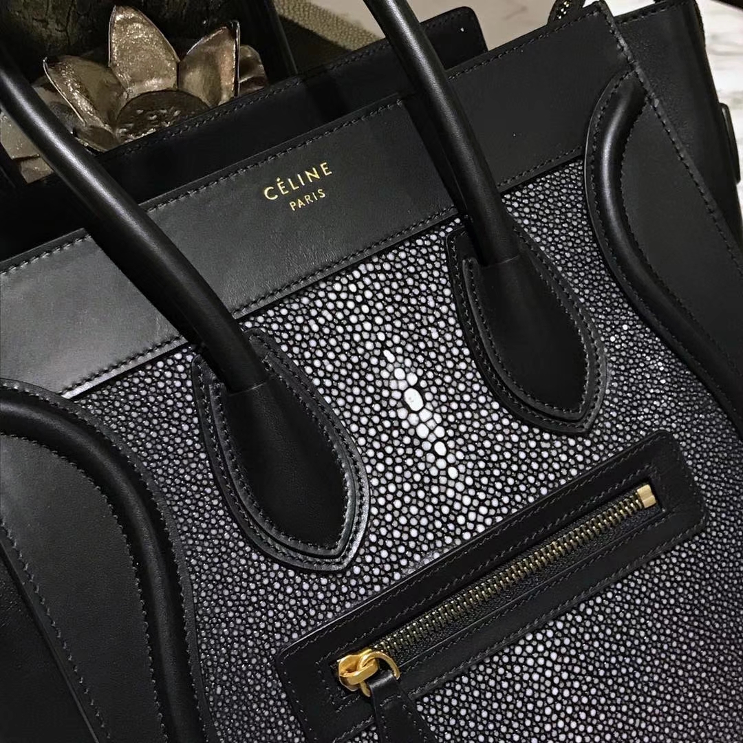 Celine 笑脸包 珍珠鱼皮 20cm/26cm 市场最高版本 支持验货 骑士黑