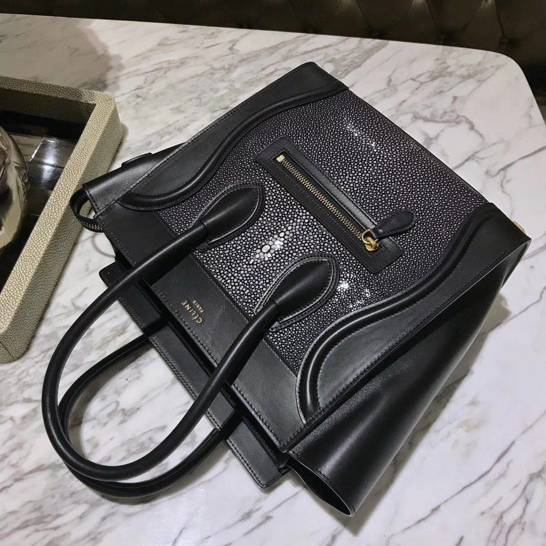 Celine 笑脸包 珍珠鱼皮 20cm/26cm 市场最高版本 支持验货 骑士黑