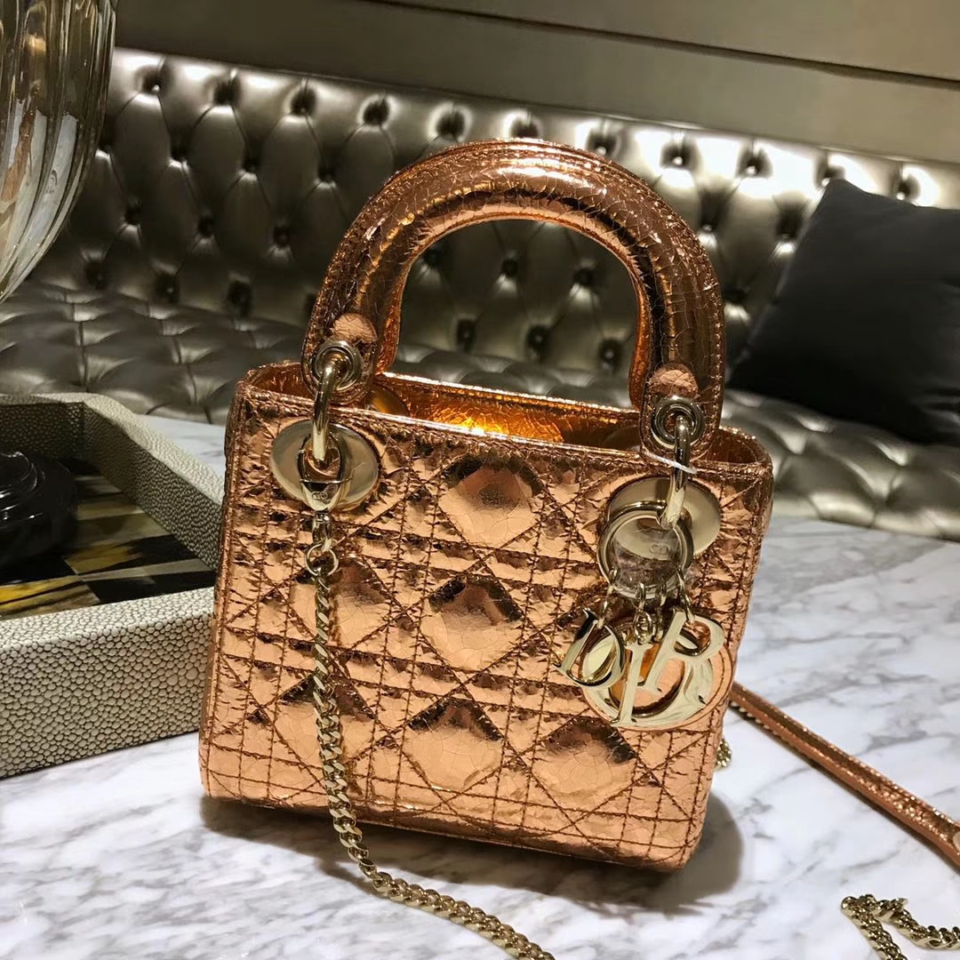 Dior 迪奥 新款来袭 意大利原厂皮料  鹿皮爆裂纹 香槟金 实物绝对美到爆