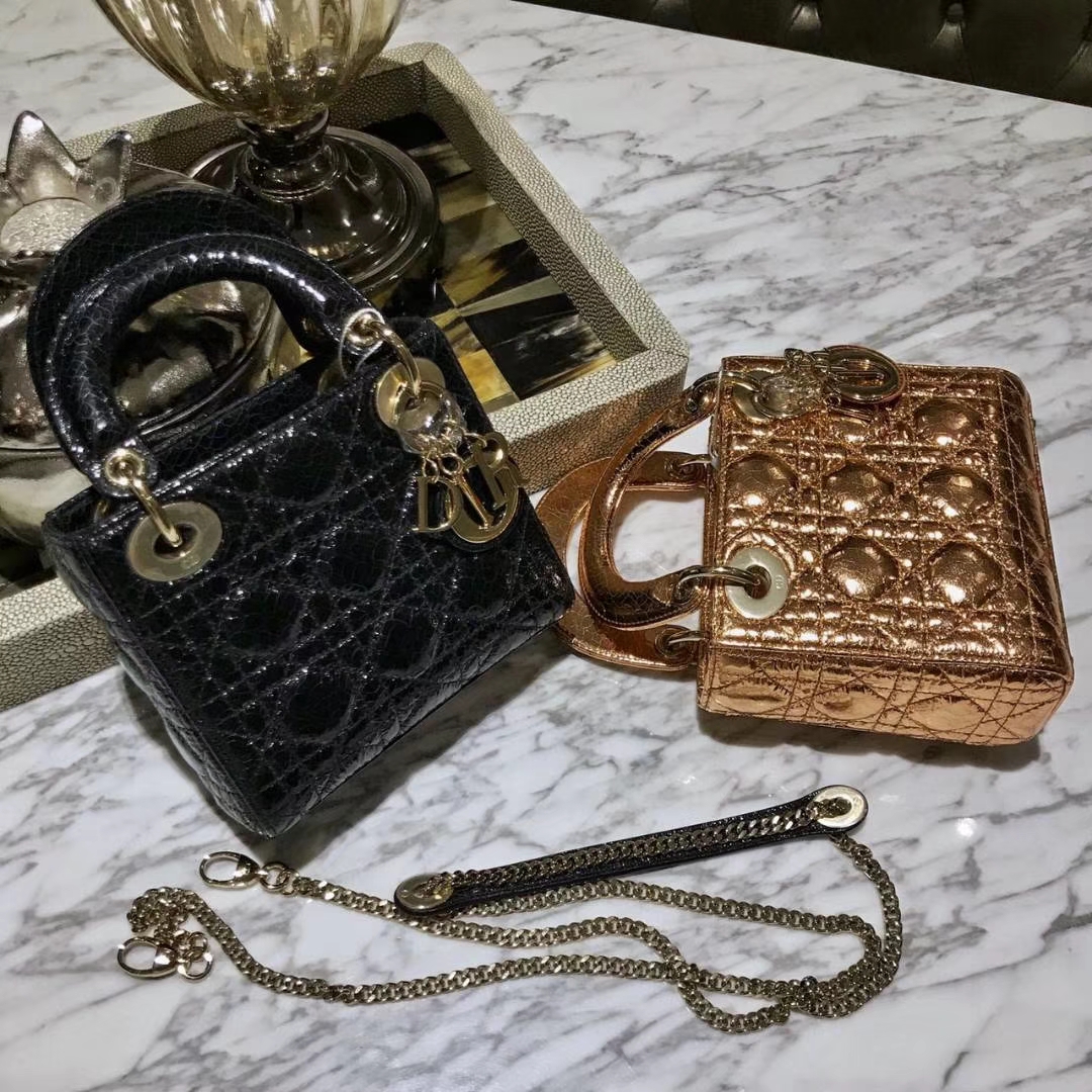 Dior 迪奥 新款来袭 意大利原厂皮料  鹿皮爆裂纹 香槟金 实物绝对美到爆