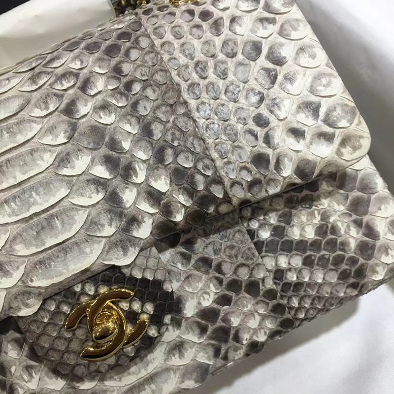 Chanel 香奈儿 Classic Flap 蟒蛇皮 【原花色】 25cm