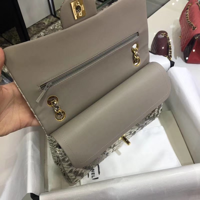 Chanel 香奈儿 Classic Flap 蟒蛇皮 【原花色】 25cm