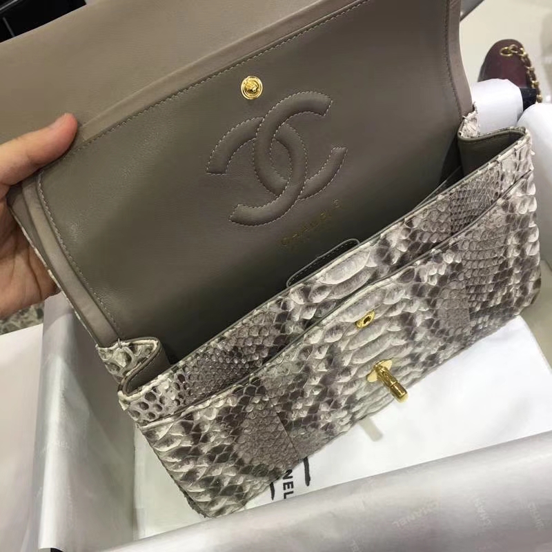 Chanel 香奈儿 Classic Flap 蟒蛇皮 【原花色】 25cm