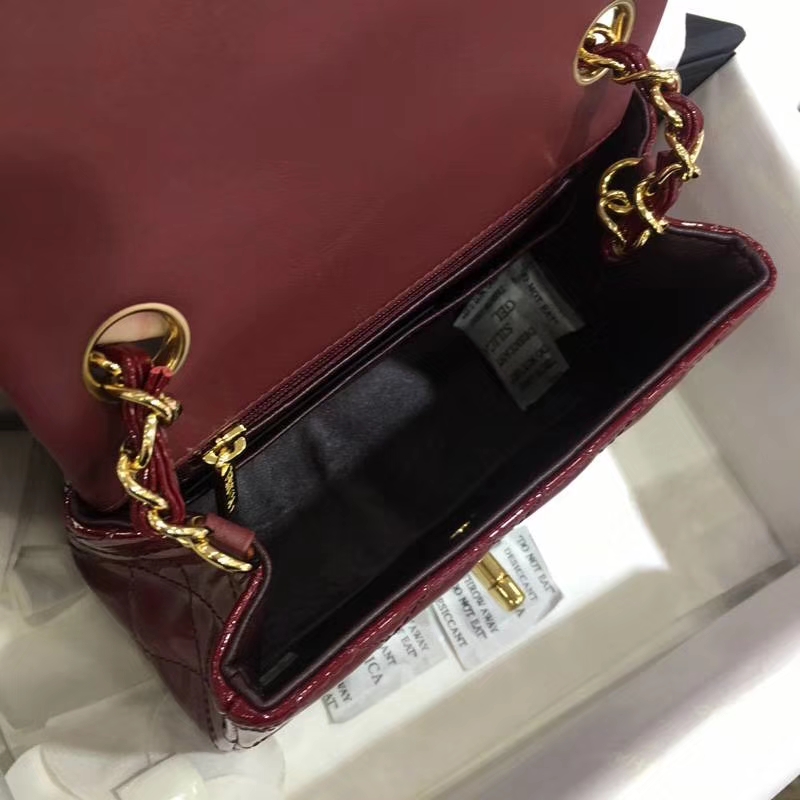 Chanel 香奈儿 Chanel Classic Flap 漆皮 17cm 酒红 金 现货