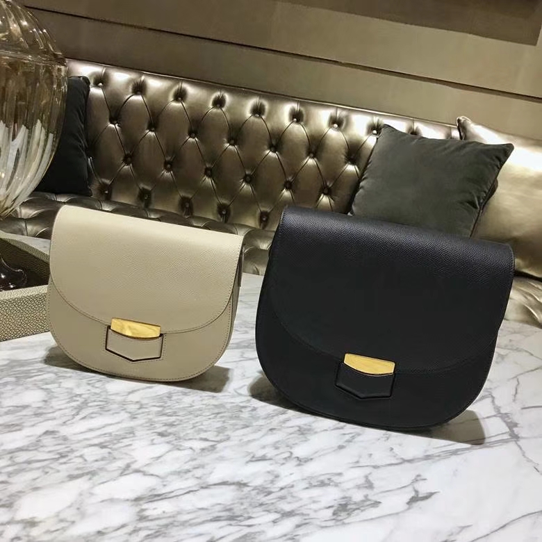 Celine 思琳 五角包 23cm 原厂进口牛皮 经典黑 奶昔白 皮肩带
