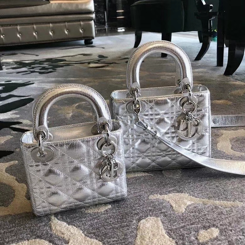 Dior 迪奥 戴妃包 Lady Dior  大象纹金属银（17cm/20cm）