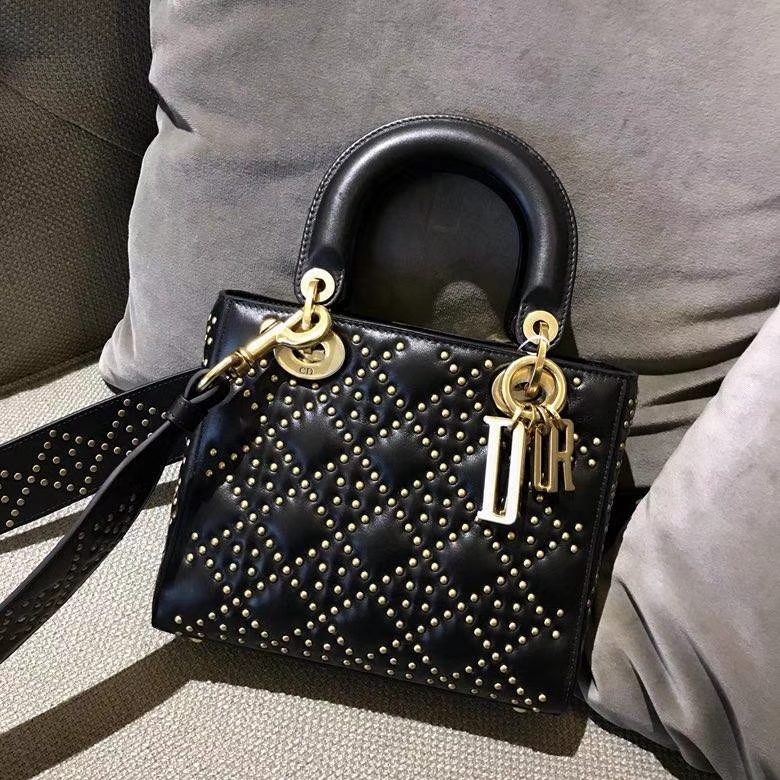 Dior 迪奥  戴妃包 Lady Dior 全新 原厂进口皮 经典黑 铆钉款 实拍