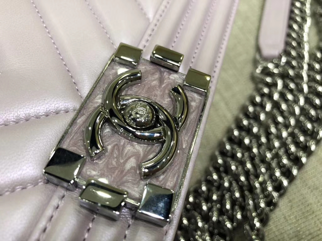 Chanel Leboy Bag 大Vv款 小羊皮 珠光粉 25cm 大理石纹琉璃扣 Dream Bag系列