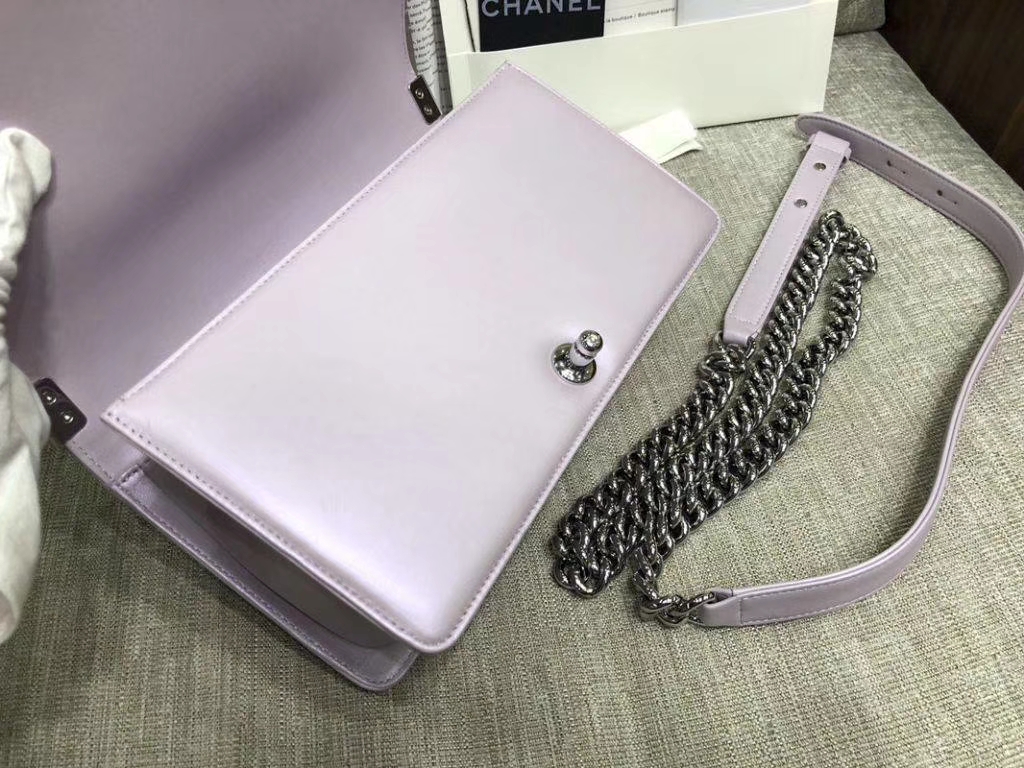 Chanel Leboy Bag 大Vv款 小羊皮 珠光粉 25cm 大理石纹琉璃扣 Dream Bag系列