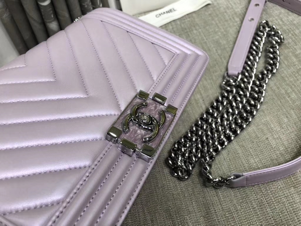 Chanel Leboy Bag 大Vv款 小羊皮 珠光粉 25cm 大理石纹琉璃扣 Dream Bag系列