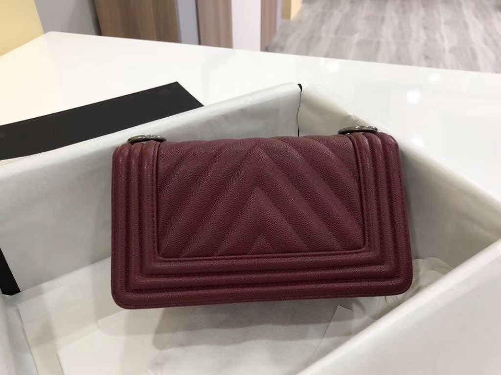 Chanel Leboy Bag 大Vv款 小鱼子酱 枣红 20cm 古银扣