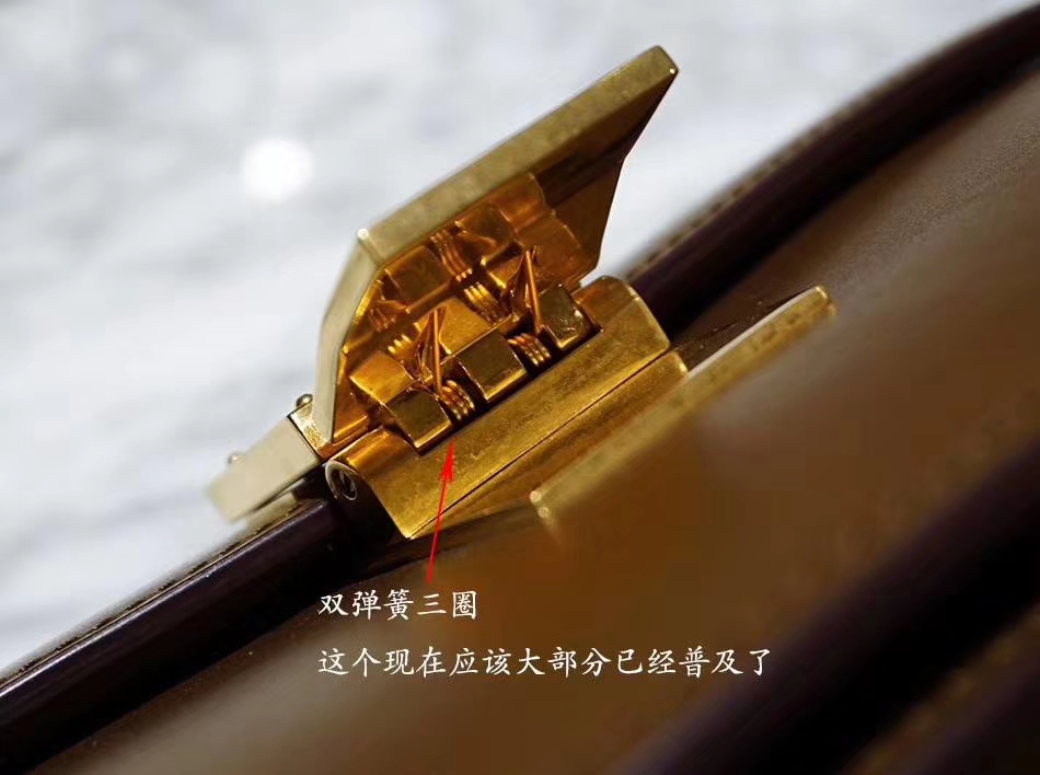Celine 思琳 Box 豆腐包 百搭焦糖色 金扣 细节实拍