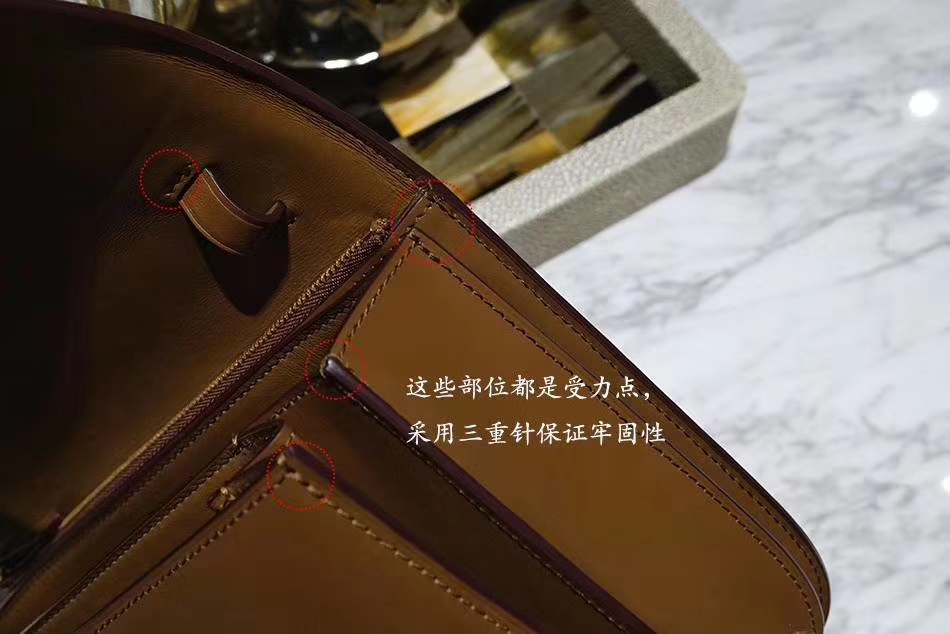Celine 思琳 Box 豆腐包 百搭焦糖色 金扣 细节实拍