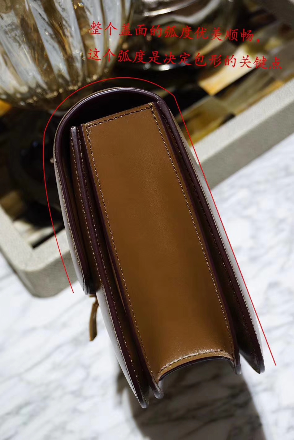 Celine 思琳 Box 豆腐包 百搭焦糖色 金扣 细节实拍
