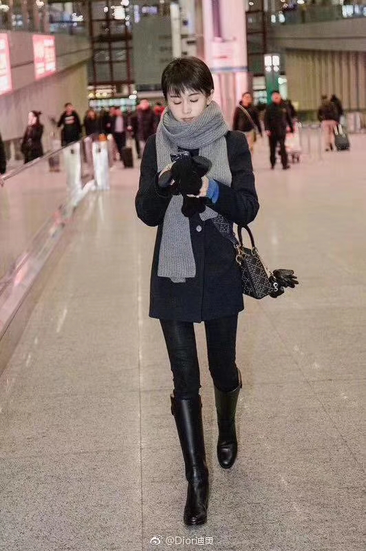 Dior 迪奥 三格 17cm 黑色 复古风牛皮铆钉包