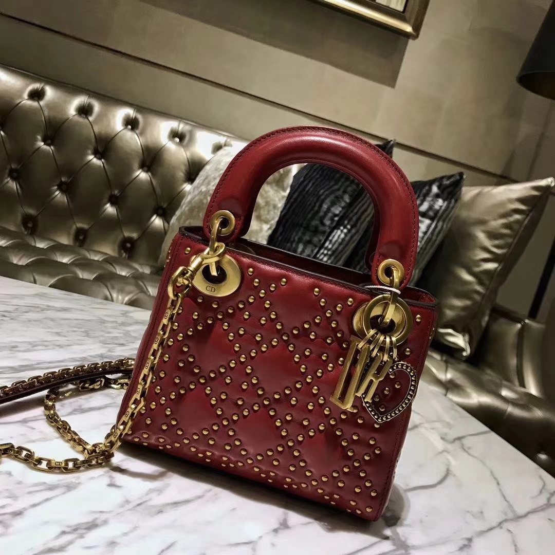 Dior 三格 复古风牛皮铆钉包 Lady Dior 复古红