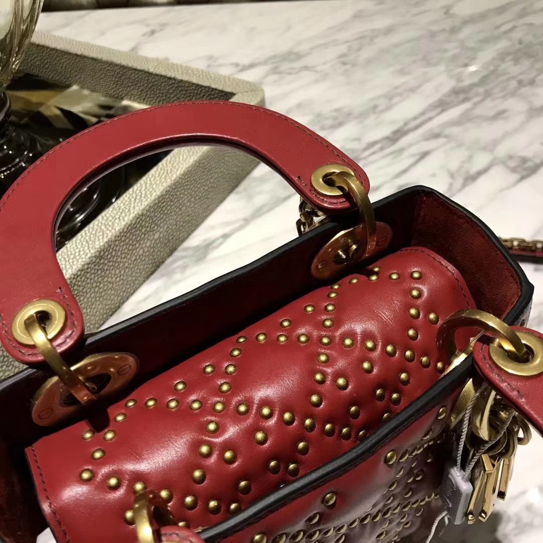 Dior 三格 复古风牛皮铆钉包 Lady Dior 复古红
