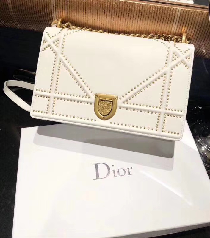 Dior 腾格 牛皮 DIORAMA 铆钉包 21cm 白色 少量出货