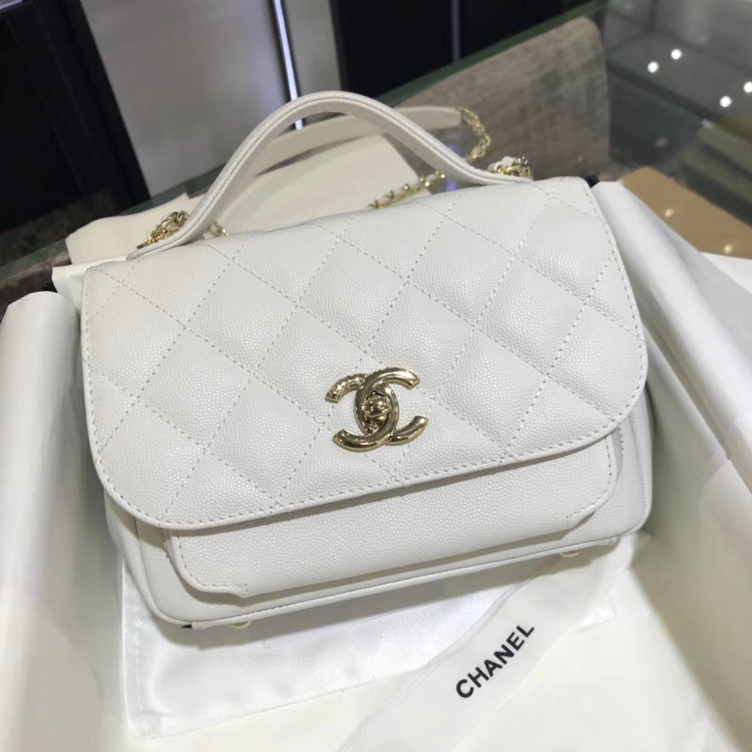 Chanel香奈儿 邮差包 20cm 纯白色 进口小鱼子酱 香槟五金 现货