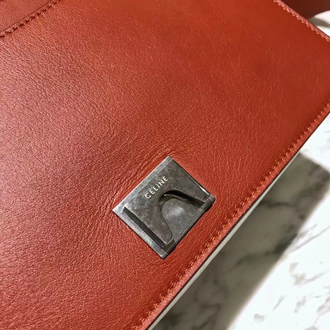 Celine 思琳 Frame 焦糖色拼白色 容量大 搭配皮肩带 一件代发 代购品质