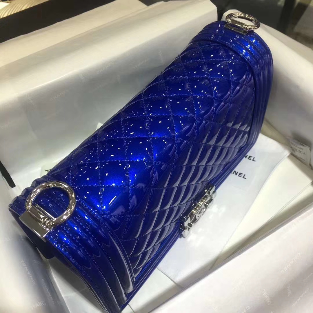 Chanel 香奈儿 Leboy 漆皮 电光蓝 25cm 银扣 现货