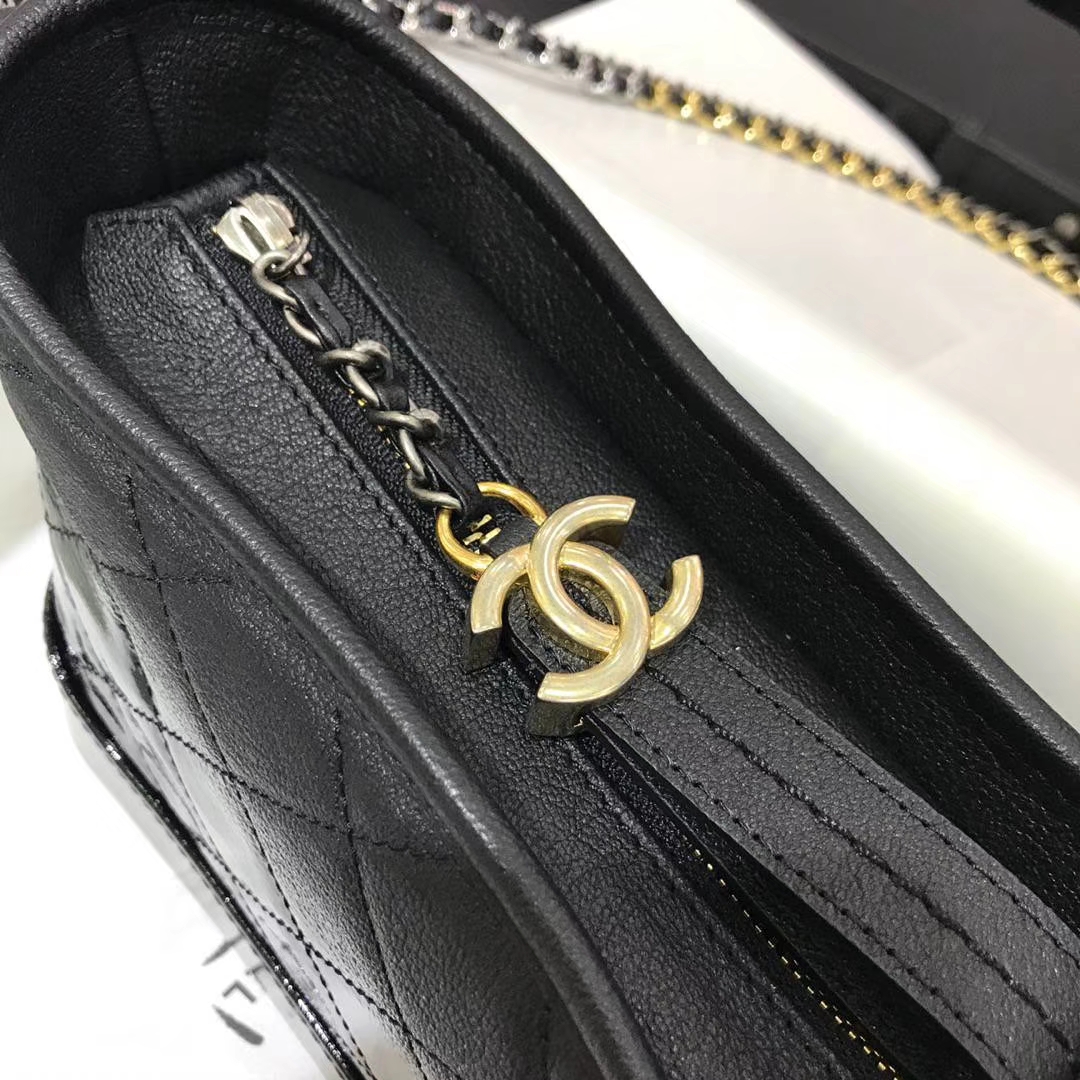 Chanel 香奈儿 Gabrielle 20cm 原厂山羊皮 经典黑