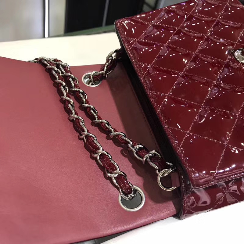 Chanel 香奈儿  Classic Flap  进口漆皮 17cm 方胖子 酒红 银扣
