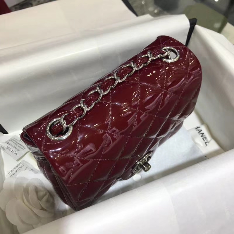 Chanel 香奈儿  Classic Flap  进口漆皮 17cm 方胖子 酒红 银扣