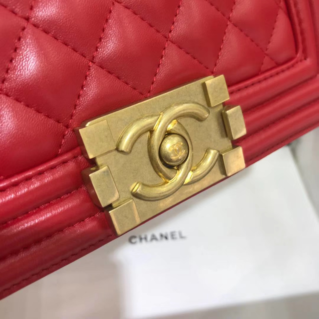 Chanel 香奈儿 Leboy  20cm 原厂皮小羊皮 大红色 怀旧磨砂金