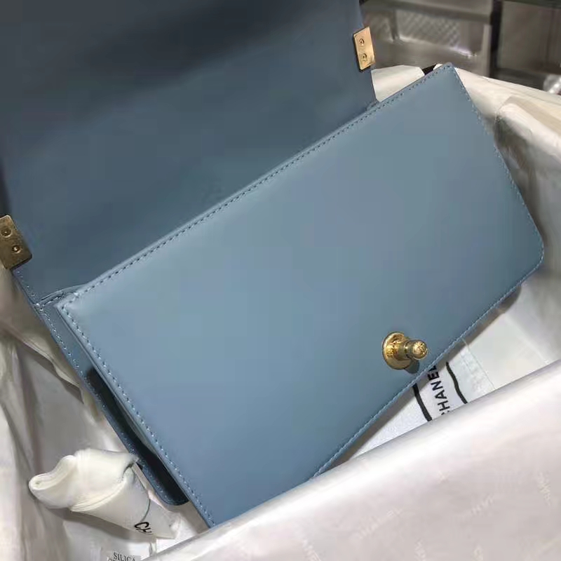 Chanel 香奈儿 Leboy Bag 大V款 小羊皮 雾霾蓝 25cm 亚金扣
