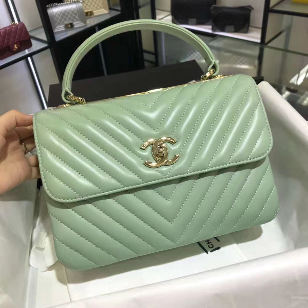 Chanel 香奈儿 Trendy CC 大V 小羊皮 抹茶绿 25cm 香槟金（现货）