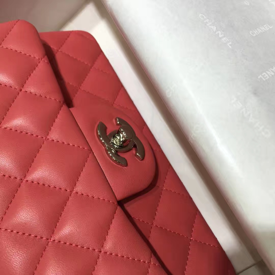 Chanel Classic Flap 20cm 原厂皮小羊皮 西瓜红 银扣