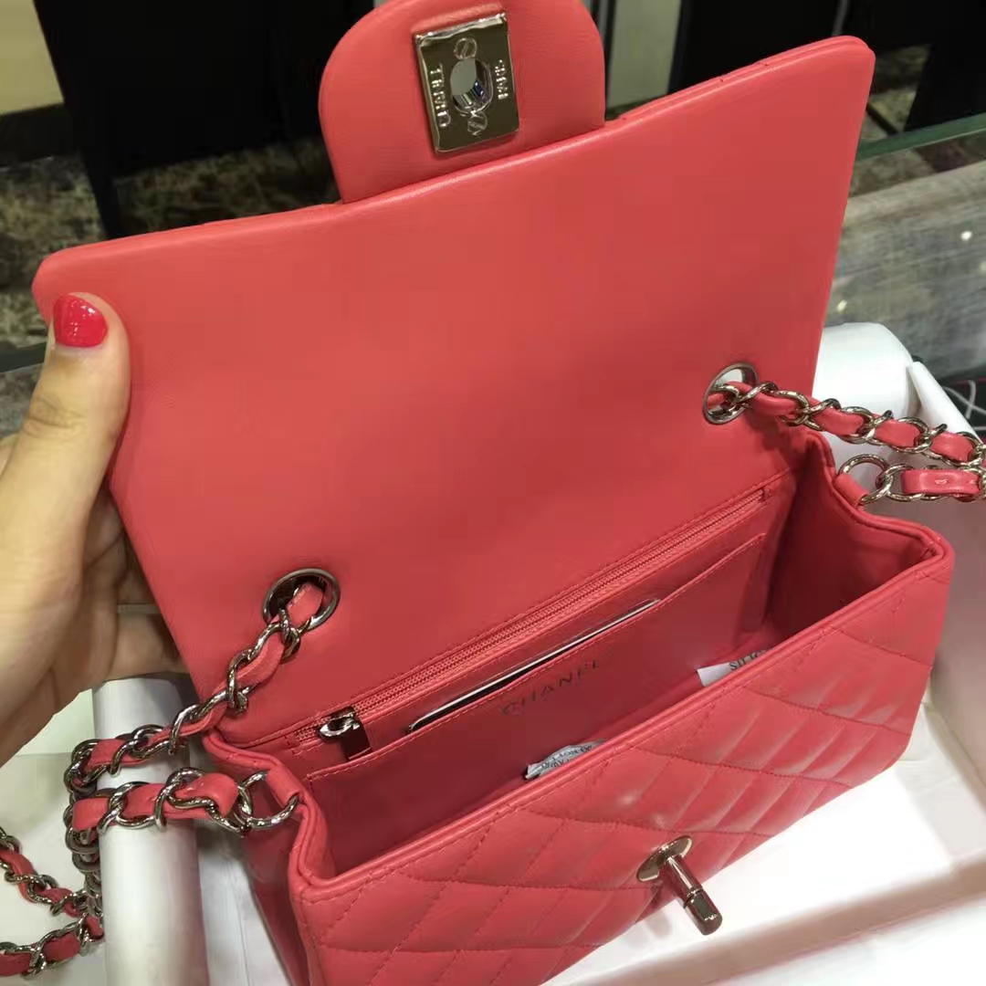 Chanel Classic Flap 20cm 原厂皮小羊皮 西瓜红 银扣