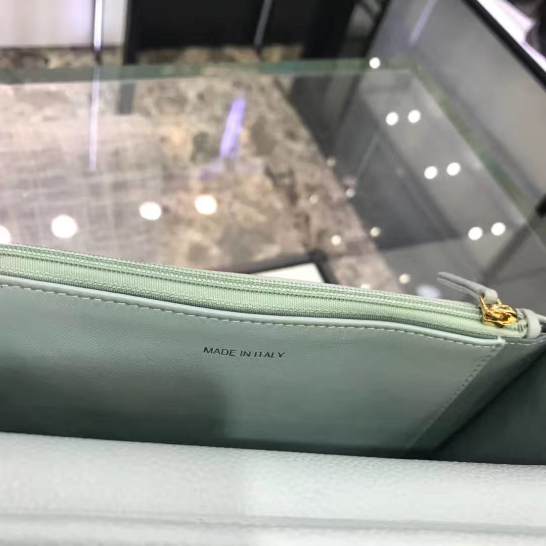 Chanel 香奈儿 WOC 19cm 原厂皮小鱼子酱 抹茶绿 香槟金