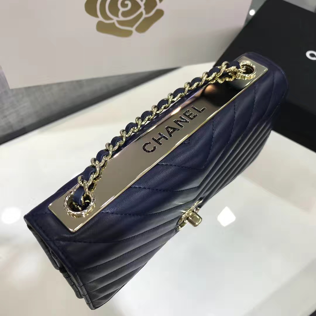 Chanel 香奈儿 WOC 铁片款  19cm 原厂皮小羊皮 宝石蓝 香槟金