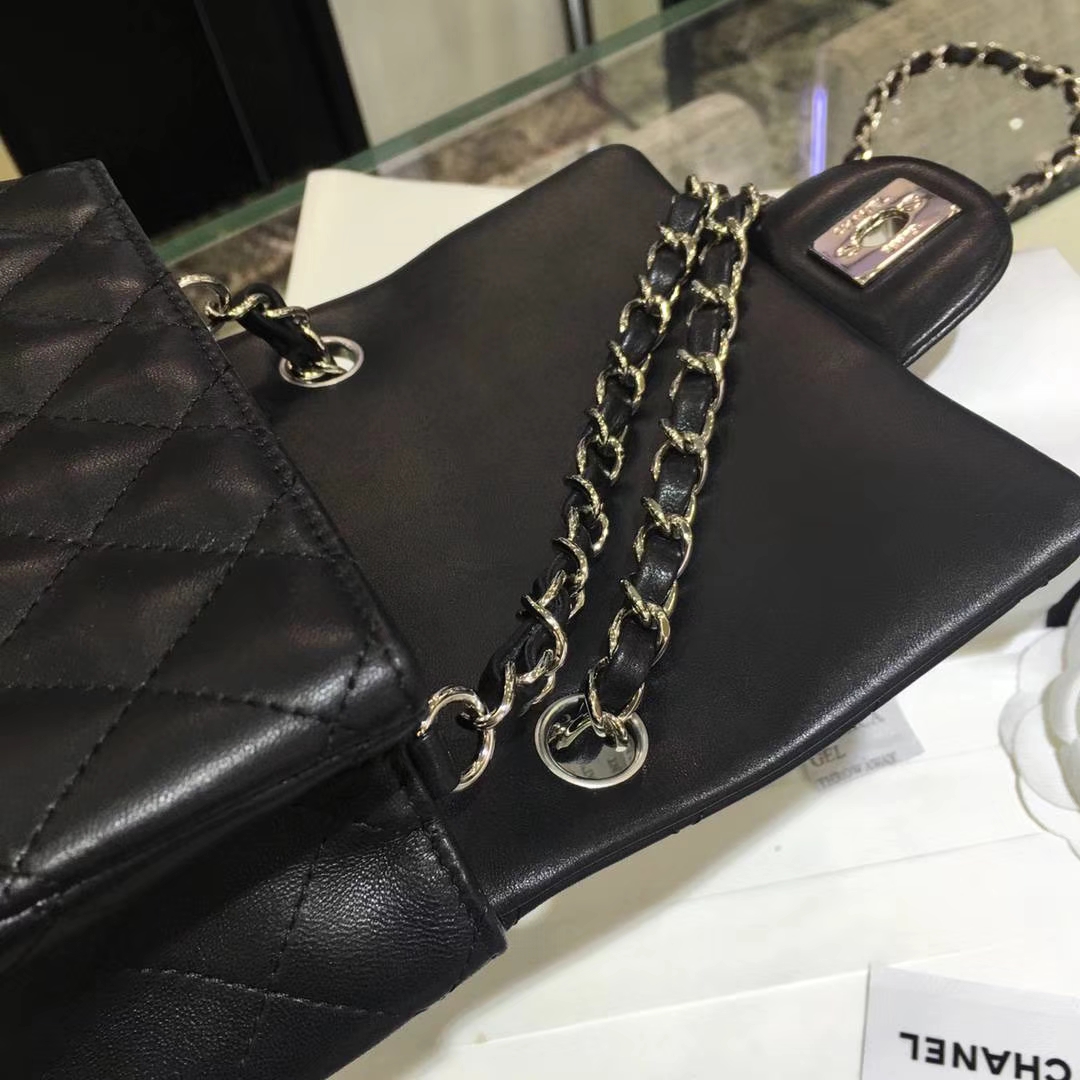Chanel  香奈儿  Cf系列 17cm 原厂皮 小羊皮 黑色 银扣