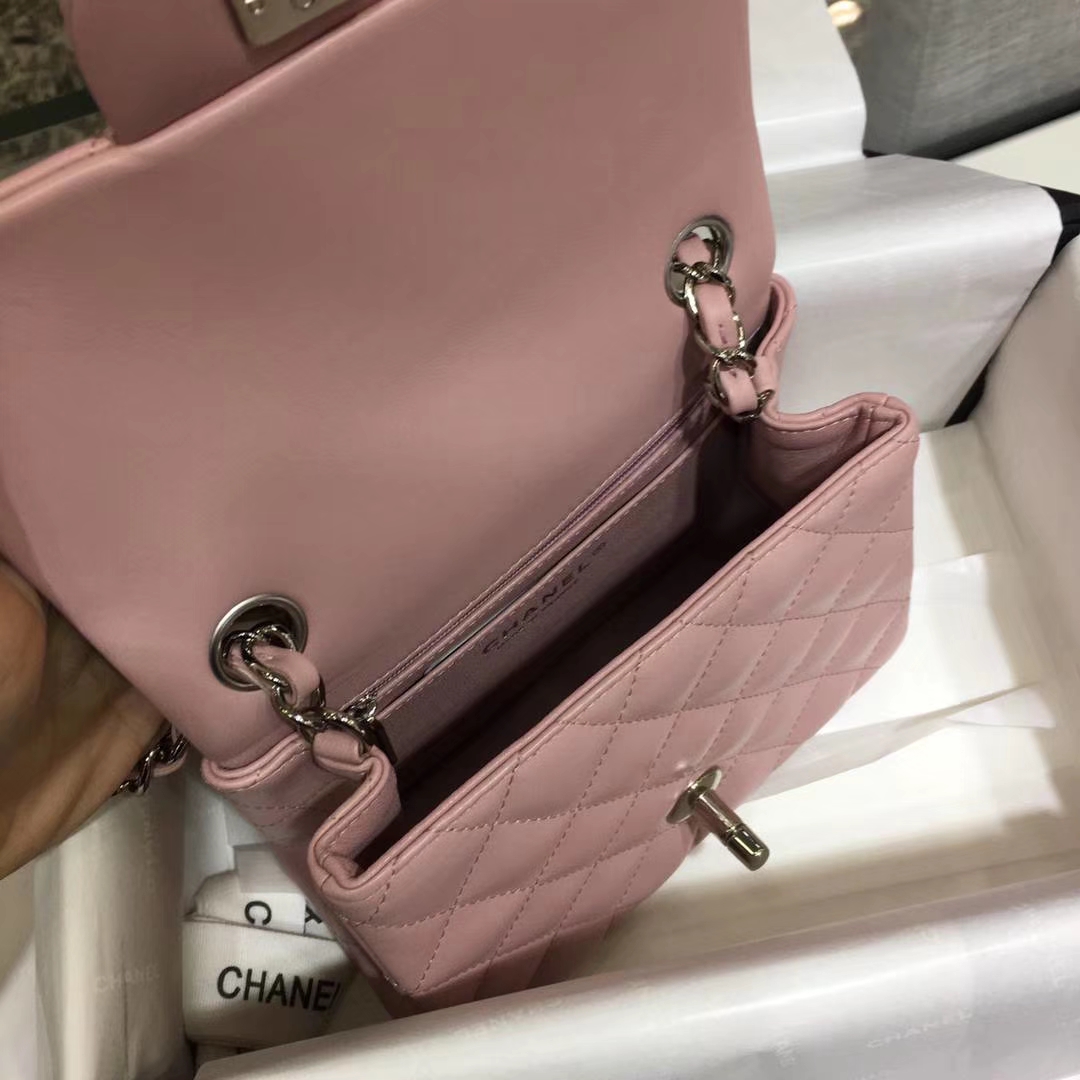 Chanel 香奈儿 Cf系列 17cm 原厂皮小羊皮 浅粉 银扣