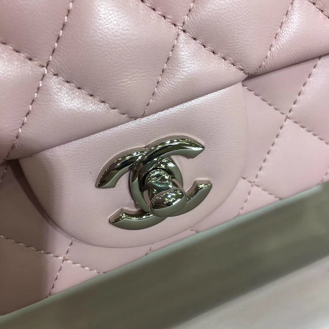 Chanel 香奈儿 Cf系列 17cm 原厂皮小羊皮 浅粉 银扣