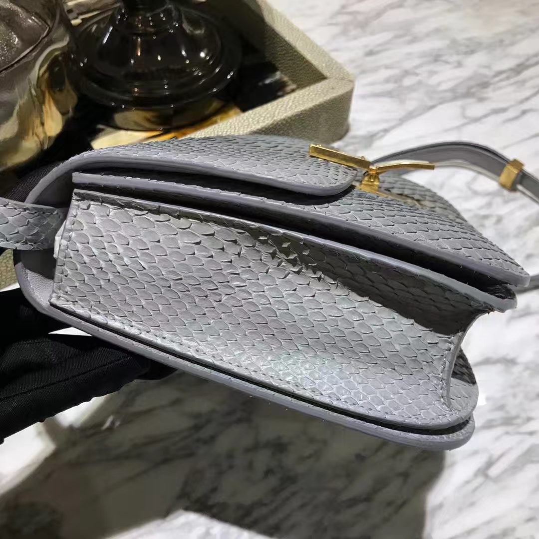 CÉLINE思琳 box 豆腐包 印尼进口蟒蛇 浅灰色
