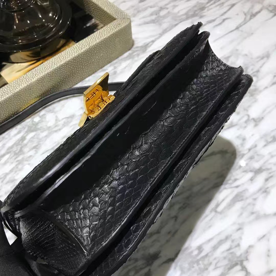 CÉLINE思琳 box 印尼进口蟒蛇皮  黑色
