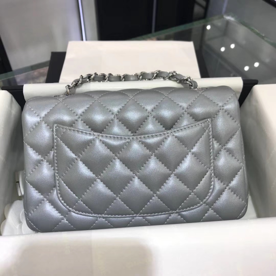 Chanel 香奈儿 Cf系列  20cm 原厂皮小羊皮 银色 银扣