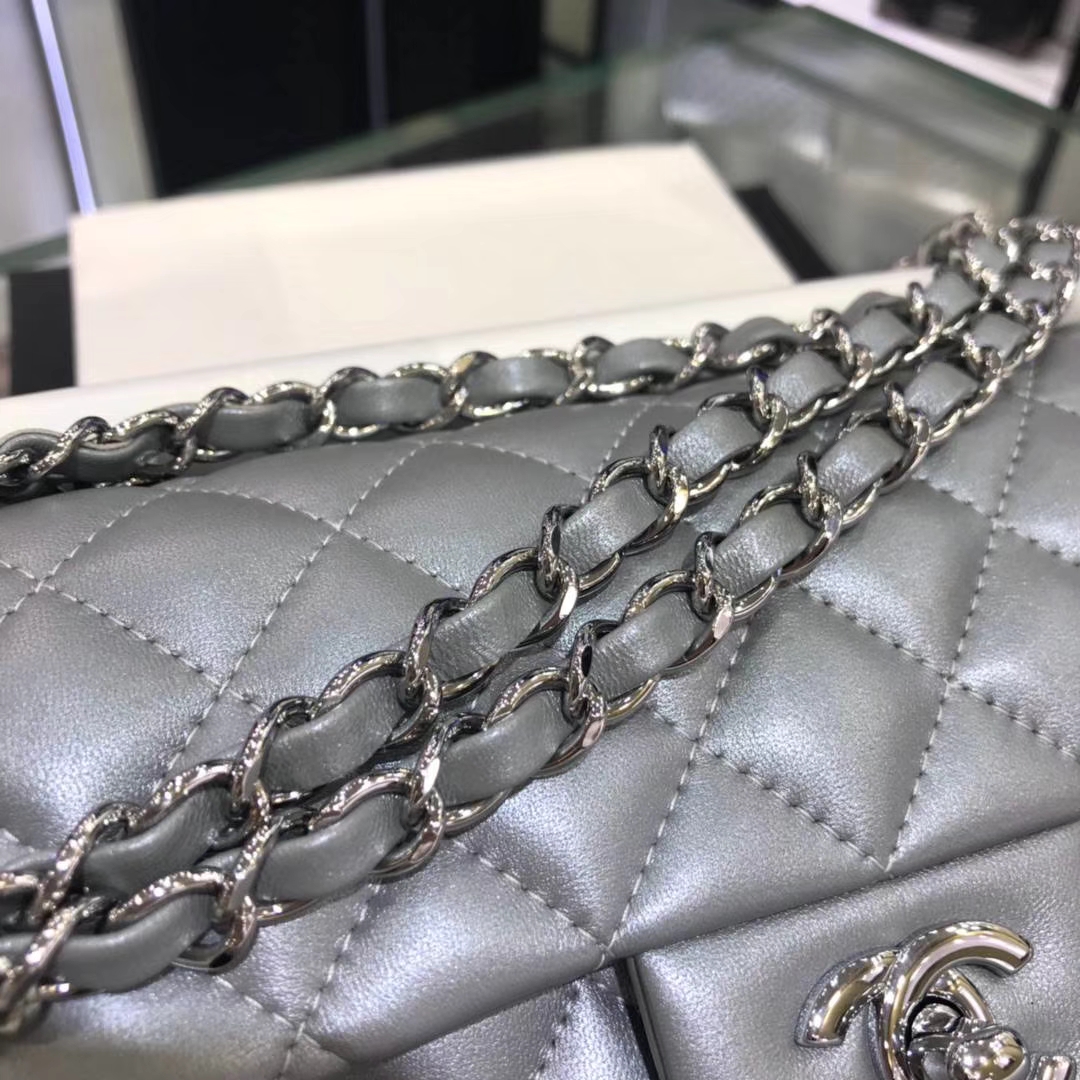 Chanel 香奈儿 Cf系列  20cm 原厂皮小羊皮 银色 银扣