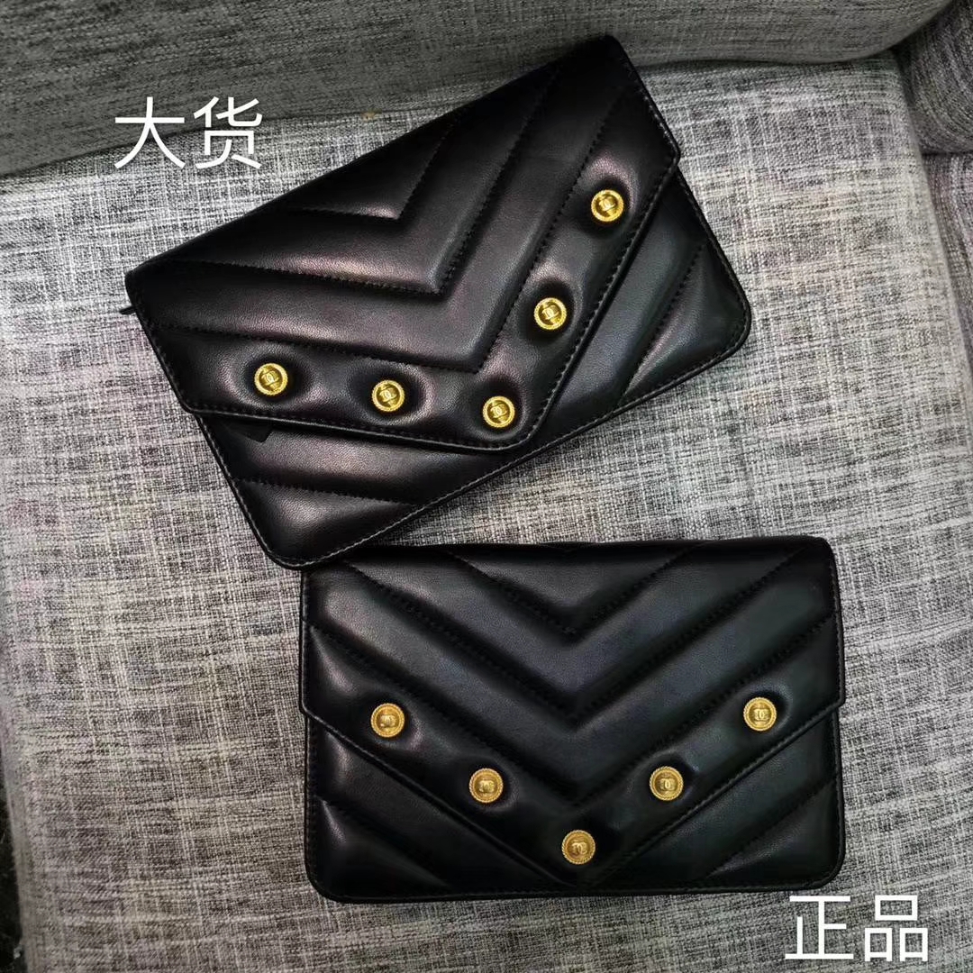 Chanel香奈儿最新款铆钉WOC黑色19cm 大货vs正品