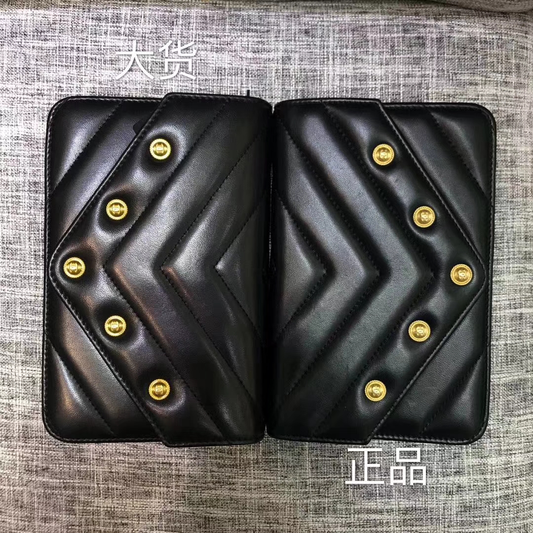 Chanel香奈儿最新款铆钉WOC黑色19cm 大货vs正品