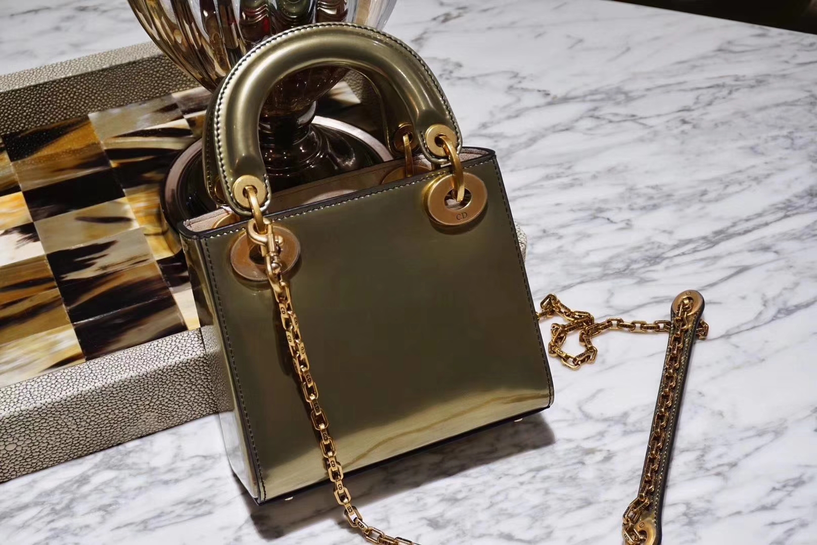 Dior mini 镜面皮 完美出品 金扣 金属金色
