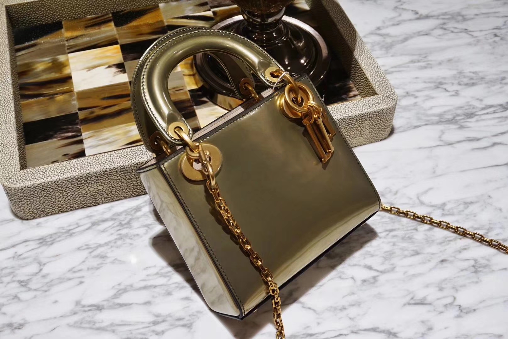 Dior mini 镜面皮 完美出品 金扣 金属金色