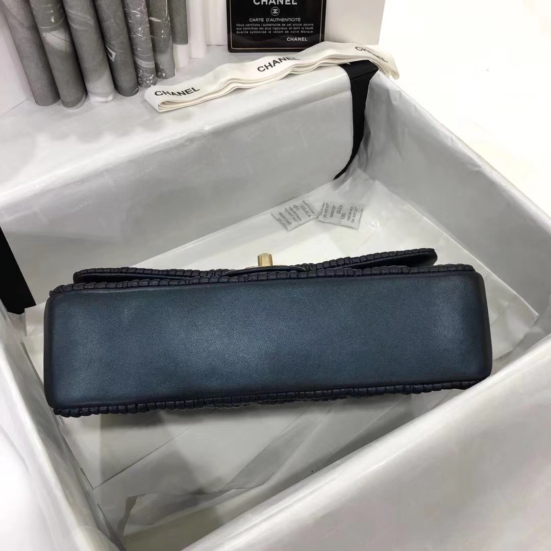 Chanel 香奈儿 希腊褶皱款 25cm 星空蓝 磨沙金的质感  Chanel Classic Flap