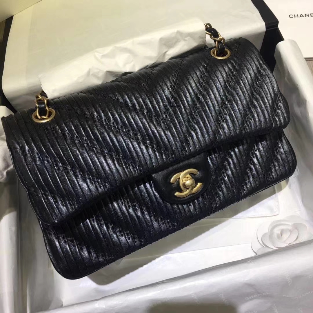 Chanel 香奈儿 希腊褶皱款 25cm 星空黑 磨沙金的质感 Chanel Classic Flap