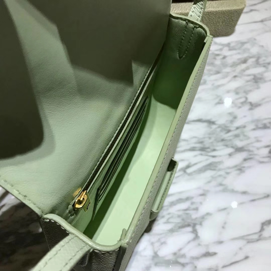 Celine 思琳 五角包 23cm 原厂进口牛皮 奶油绿 皮肩带