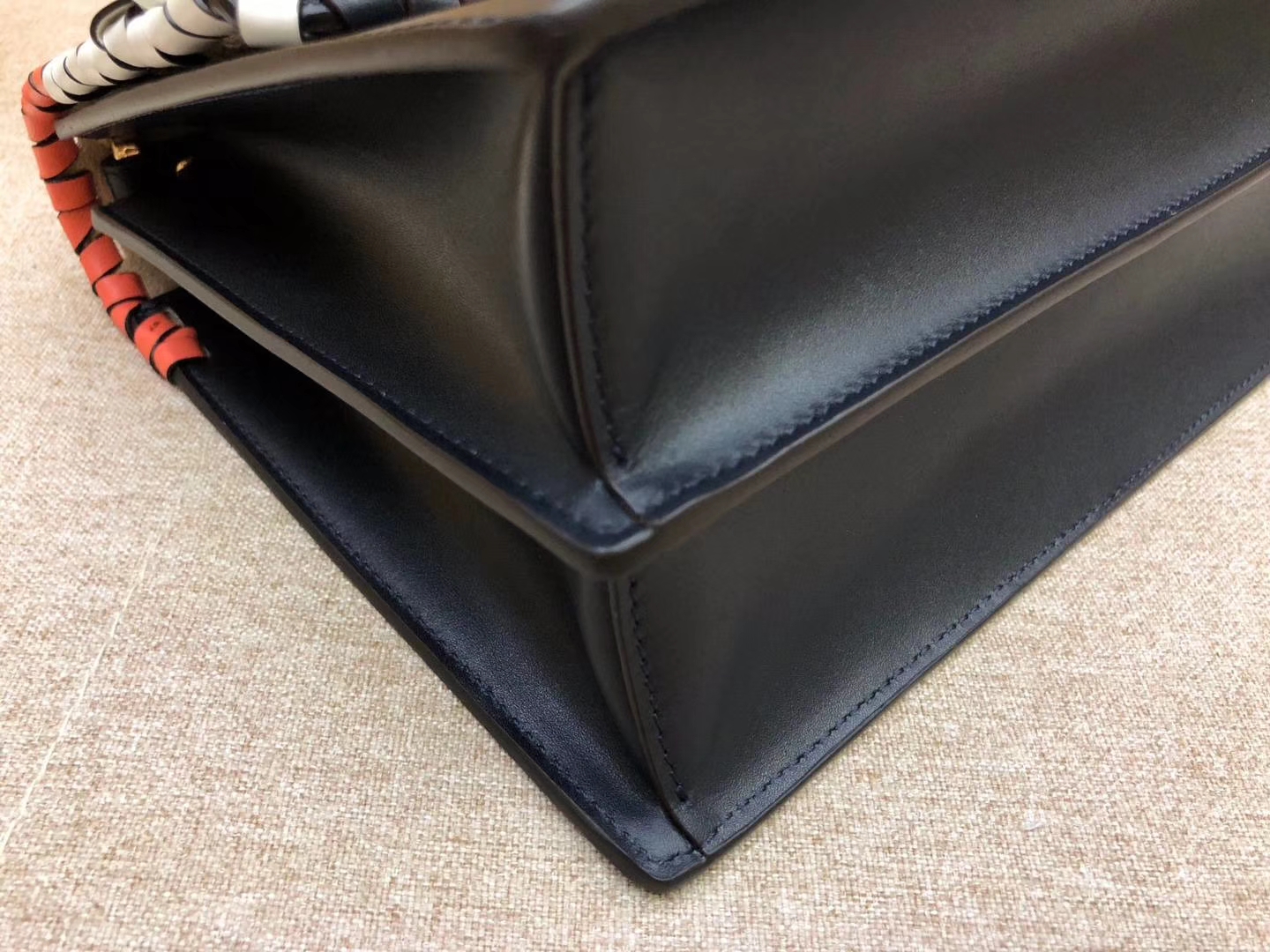 KANI PICCOLA翻盖手提袋 小牛皮 25cm 小蝴蝶结装饰 金扣